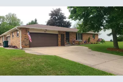 1023 Rockwell Road, Green Bay, WI 54313 - Photo 1