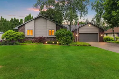 28 Greves Court, Appleton, WI 54914 - Photo 1