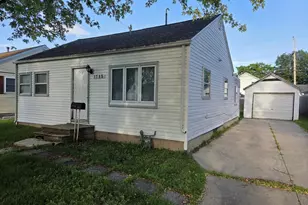 1735 11th Ave, Green Bay, WI 54304 - Photo 1