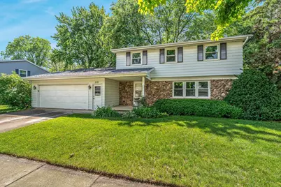 2101 N Birchwood Avenue, Appleton, WI 54914 - Photo 1