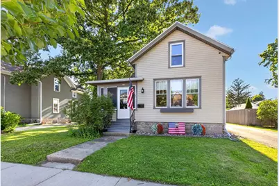 669 Boyd Street, Oshkosh, WI 54901 - Photo 1