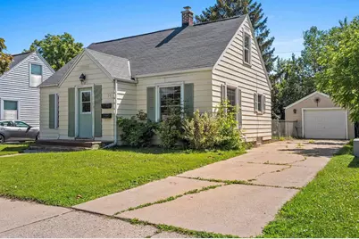 2214 N Division Street, Appleton, WI 54911 - Photo 1