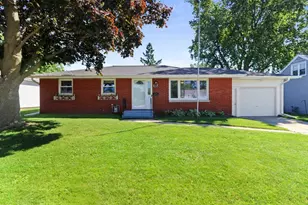 1531 9th St, Green Bay, WI 54304 - Photo 1