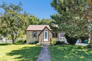 1528 7th St, Green Bay, WI 54304 - Photo 1
