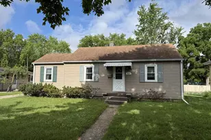 1711 Grove St, Oshkosh, WI 54901 - Photo 1