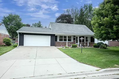 430 Fairview Way, Shawano, WI 54166 - Photo 1