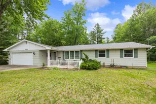 704 Funk St, Crivitz, WI 54114 - Photo 1