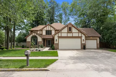 2801 Schaefer Circle, Appleton, WI 54915 - Photo 1