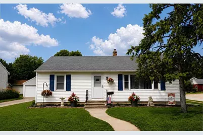 403 Dakota Street, Oshkosh, WI 54902 - Photo 1
