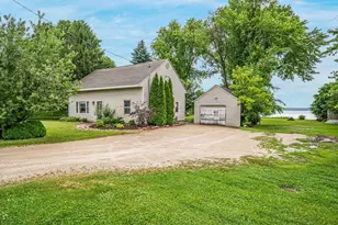 N7995 Lakeshore Dr, Fond du Lac, WI 54937 - Photo 1