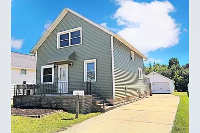 417 W 17th Avenue, Oshkosh, WI 54902 - Photo 1
