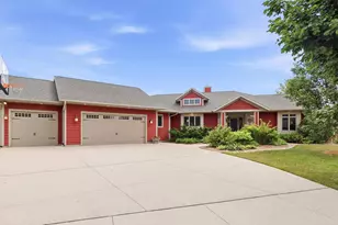 1518 Calumet Dr, New Holstein, WI 53061 - Photo 1