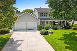 2842 Mayflower Rd, Green Bay, WI 54311 - Photo 1