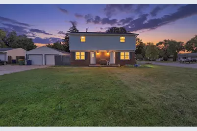 242 N Taylor Street, Green Bay, WI 54303 - Photo 1
