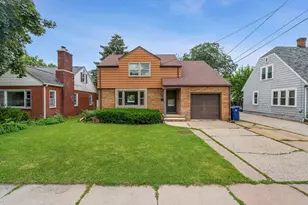 732 Tayco St, Menasha, WI 54952 - Photo 1