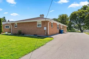 215 Cleveland St, Green Bay, WI 54303 - Photo 1