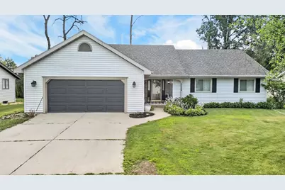 1229 Appleton Street, Menasha, WI 54952 - Photo 1