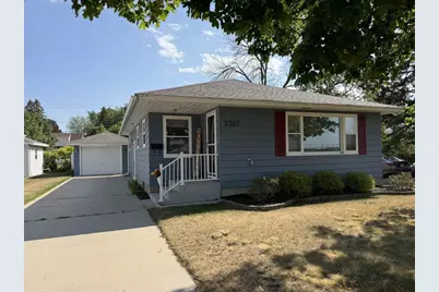 2307 18th Avenue, Menominee, MI 49858 - Photo 1