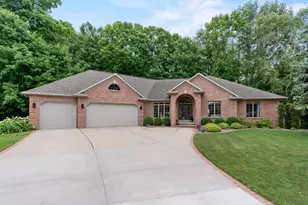 1036 Coprinus Ct, Green Bay, WI 54313 - Photo 1