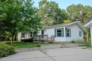 N6644 S 6th St, Crivitz, WI 54114 - Photo 1