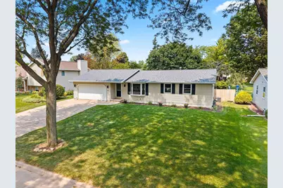 2559 Wildflower, Green Bay, WI 54311 - Photo 1