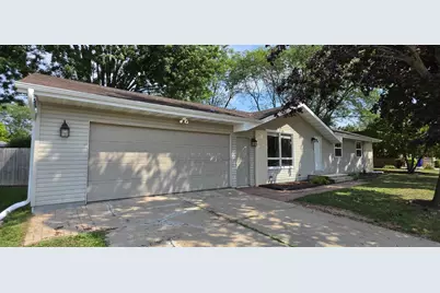 2208 N Linwood Avenue, Appleton, WI 54914 - Photo 1