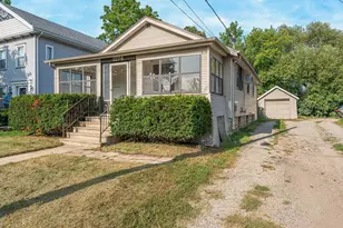 1274 Elmwood St, Oshkosh, WI 54901 - Photo 1