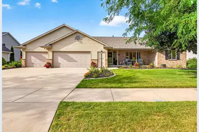 2624 E Sundance Drive, Appleton, WI 54913 - Photo 1