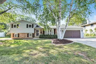 2824 Otto Ct, Green Bay, WI 54313 - Photo 1