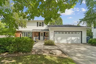 287 Hillcrest Ln, Fond du Lac, WI 54935 - Photo 1