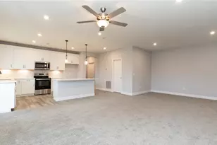 367 Cornwall Dr, Florence, KY 41042 - Photo 7