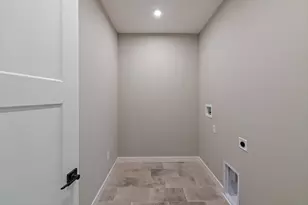 2358 Amici Dr, Covington, KY 41017 - Photo 13