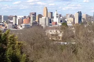 906 Edgehill Ct, Covington, KY 41011 - Photo 1