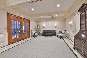 100 W Rivercenter Blvd, Covington, KY 41011 - Photo 39