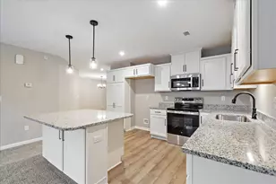 4718 Bentwood Hills Dr, Wilder, KY 41071 - Photo 5