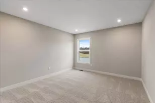 8501 Robert Grant Dr, Union, KY 41091 - Photo 23