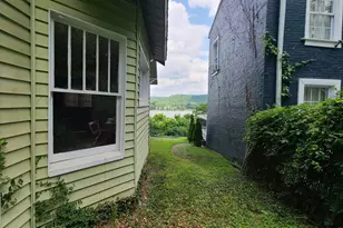 464 W 2nd St, Maysville, KY 41056 - Photo 5