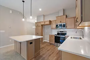 4716 Bentwood Hills Dr, Wilder, KY 41071 - Photo 5