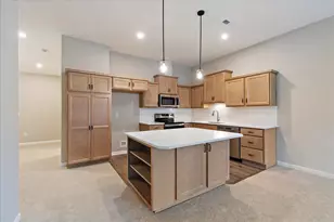 4716 Bentwood Hills Dr, Wilder, KY 41071 - Photo 3