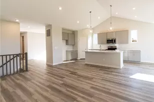 383 Champagne Ln, Walton, KY 41094 - Photo 9