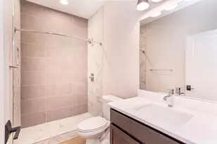 328 Washington Ave, Newport, KY 41071 - Photo 17