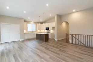 2625 Timberside Dr, Hebron, KY 41048 - Photo 9