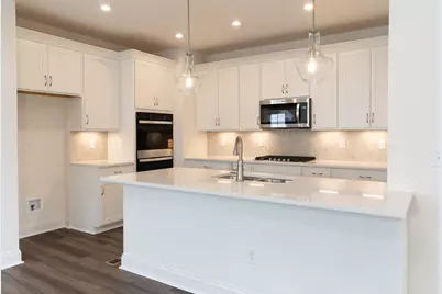 825 Amesbury Drive, Florence, KY 41042 - Photo 9