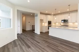 825 Amesbury Dr, Florence, KY 41042 - Photo 5