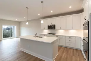 821 Amesbury Dr, Florence, KY 41042 - Photo 9