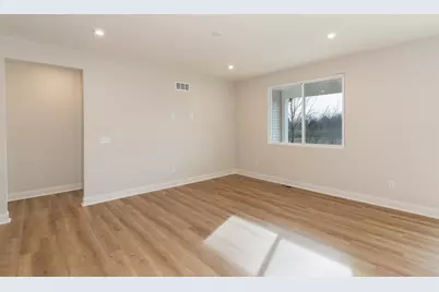 821 Amesbury Drive, Florence, KY 41042 - Photo 5