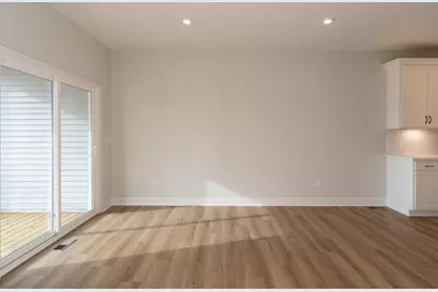 821 Amesbury Drive, Florence, KY 41042 - Photo 13