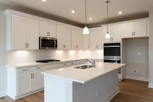 821 Amesbury Dr, Florence, KY 41042 - Photo 7