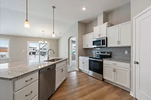 766 Crescent Lndg, Walton, KY 41094 - Photo 5