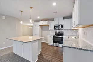 746 Crescent Lndg, Walton, KY 41094 - Photo 5